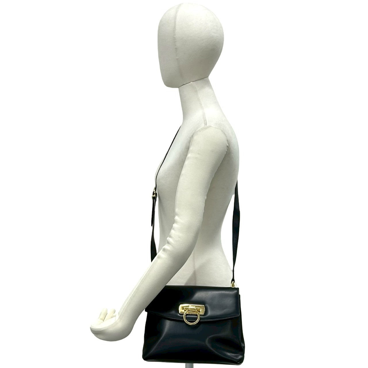 Salvatore Ferragamo サルヴァトーレフェラガモ ショルダーバッグ 2