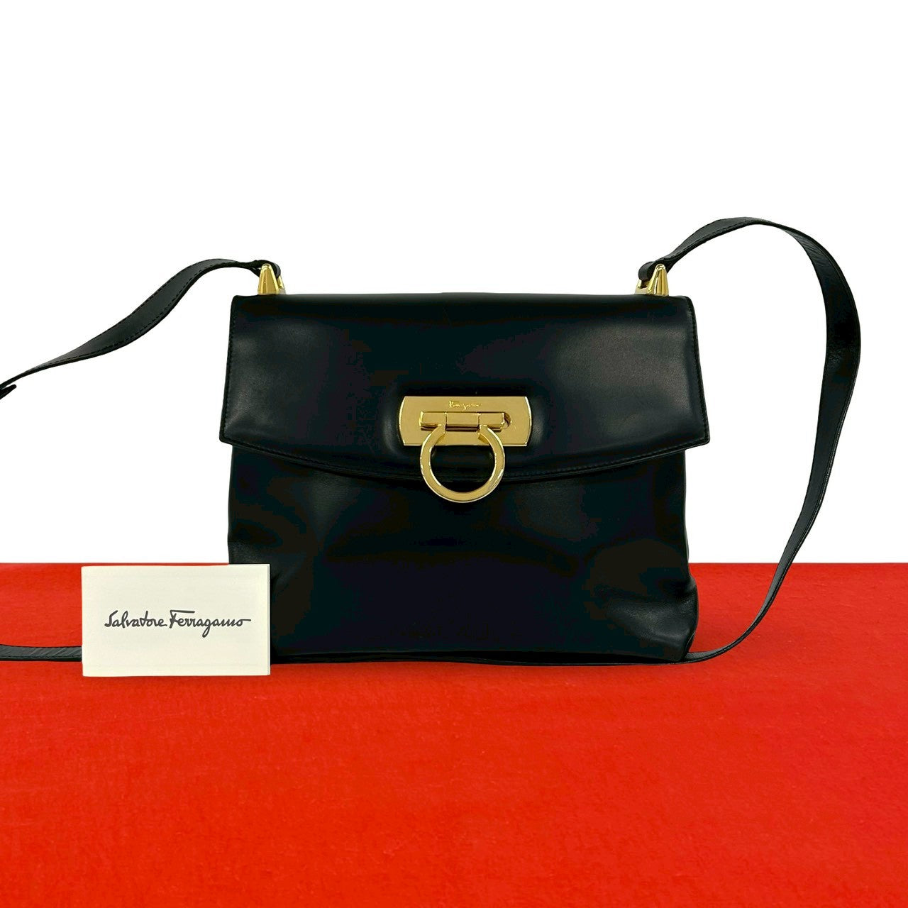 Salvatore Ferragamo サルヴァトーレフェラガモ ショルダーバッグ