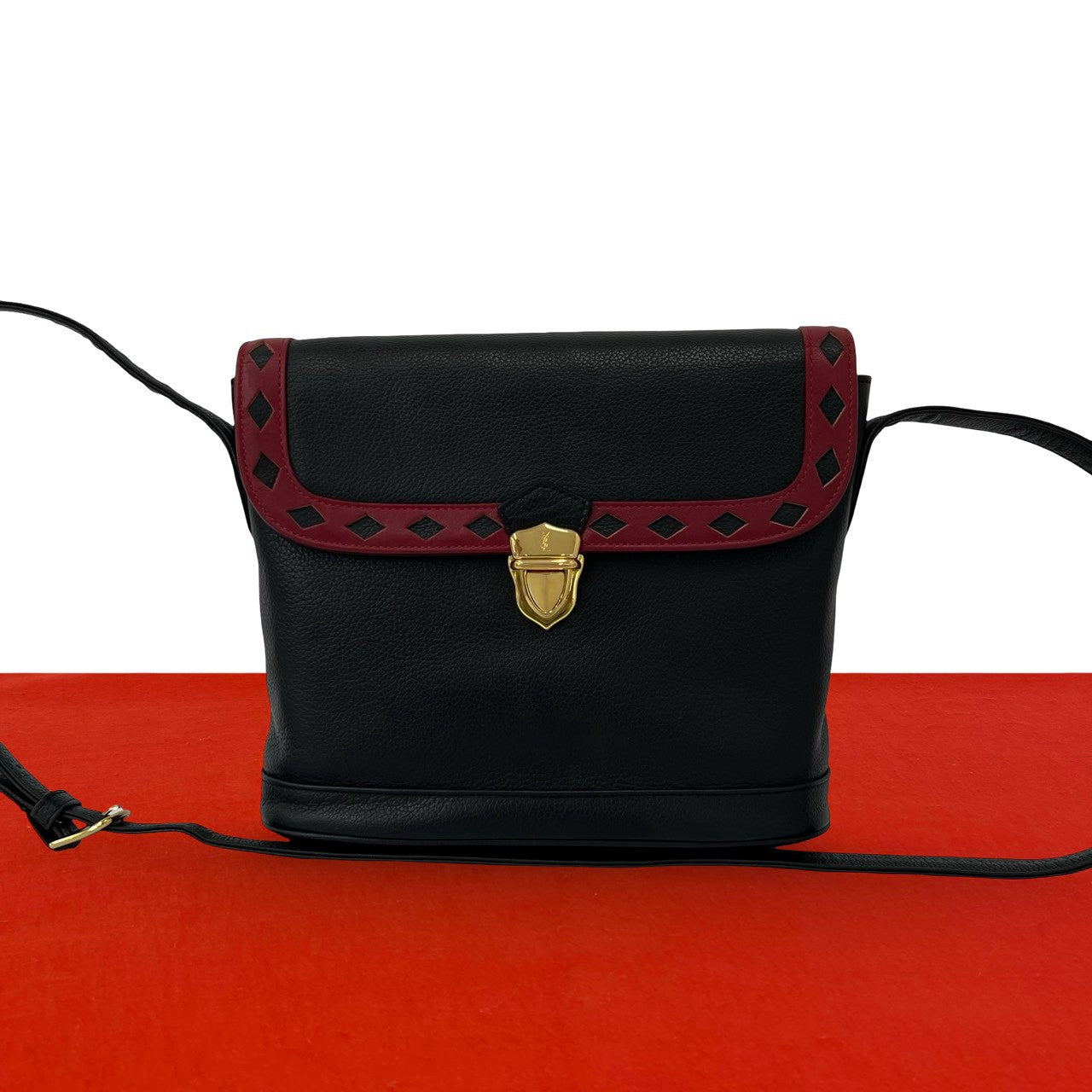 YVES SAINT LAURENT イヴ・サンローラン (Vintage) ショルダーバッグ