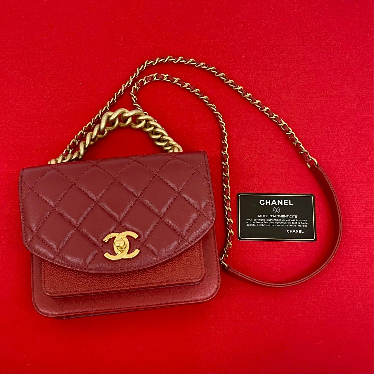CHANEL スモールフラップ