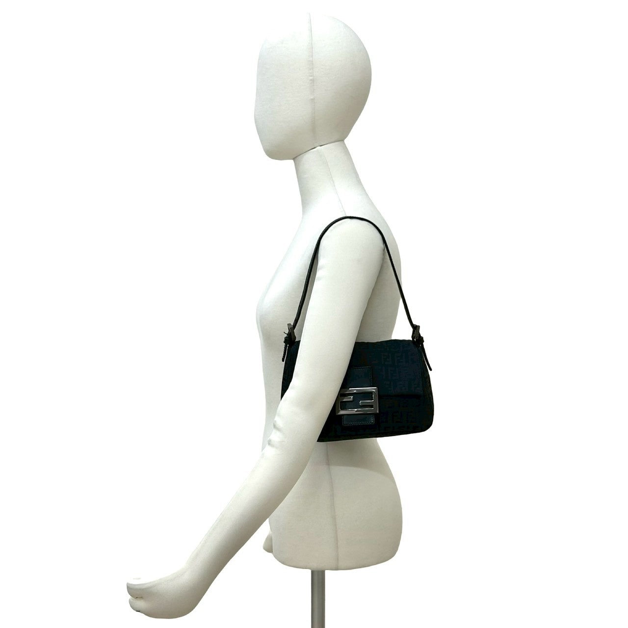 FENDI フェンディ マンマバケット ショルダーバッグ 2