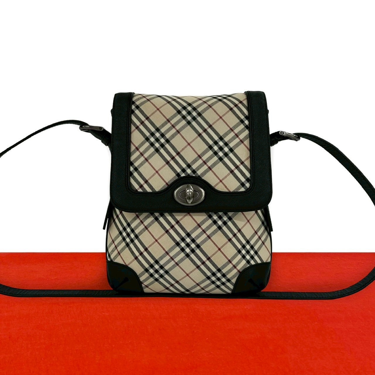 BURBERRY バーバリー ショルダーバッグ