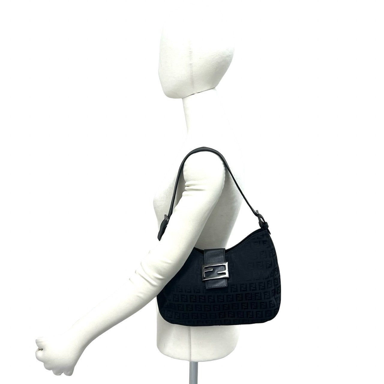 FENDI フェンディ ショルダーバッグ 2