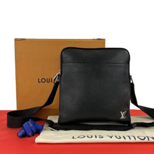 LOUIS VUITTON ルイヴィトン メッセンジャー PPM