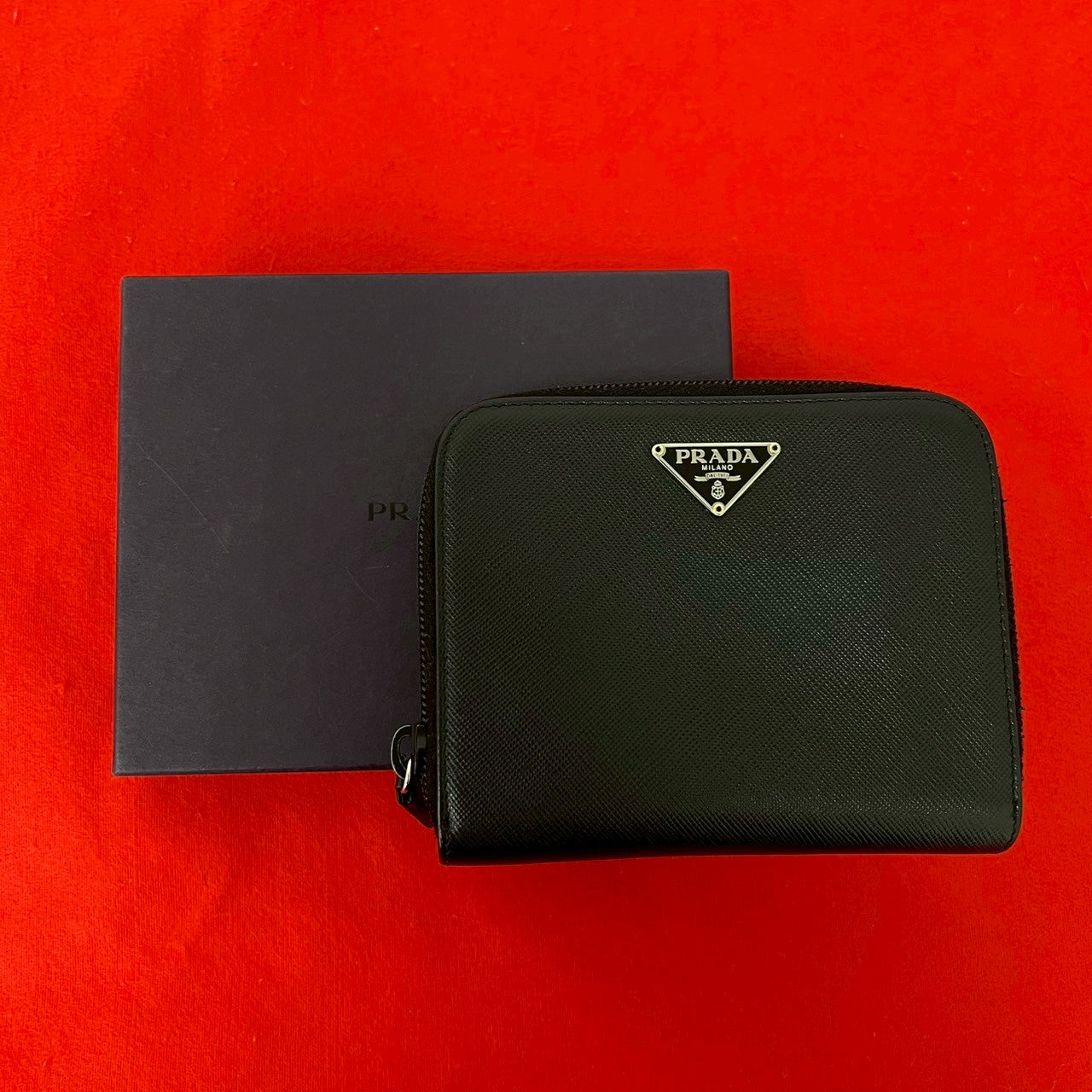 PRADA プラダ 二つ折り財布
