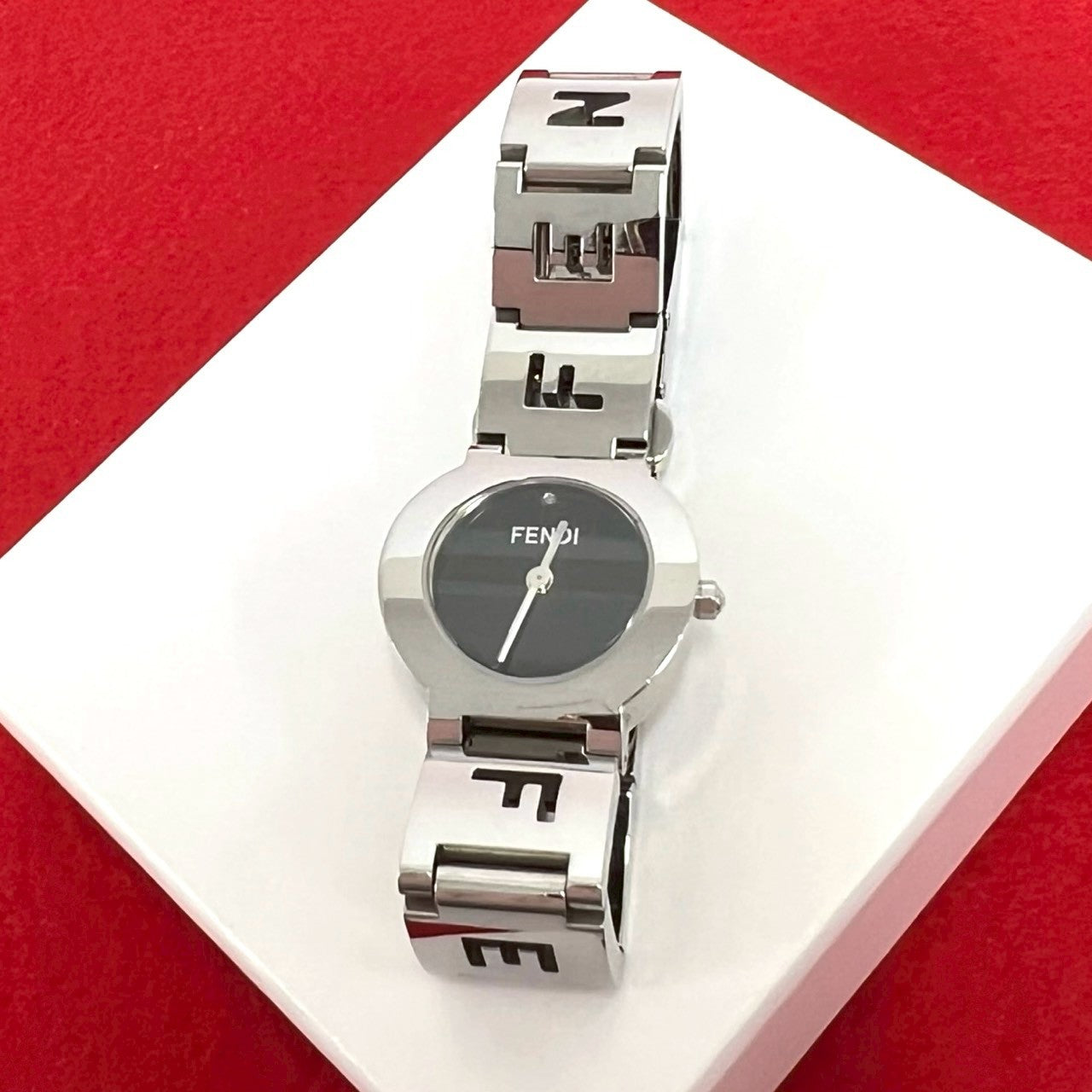 FENDI フェンディ 3050L 腕時計