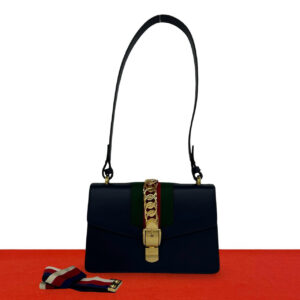 GUCCI グッチ シルヴィ ショルダーバッグ