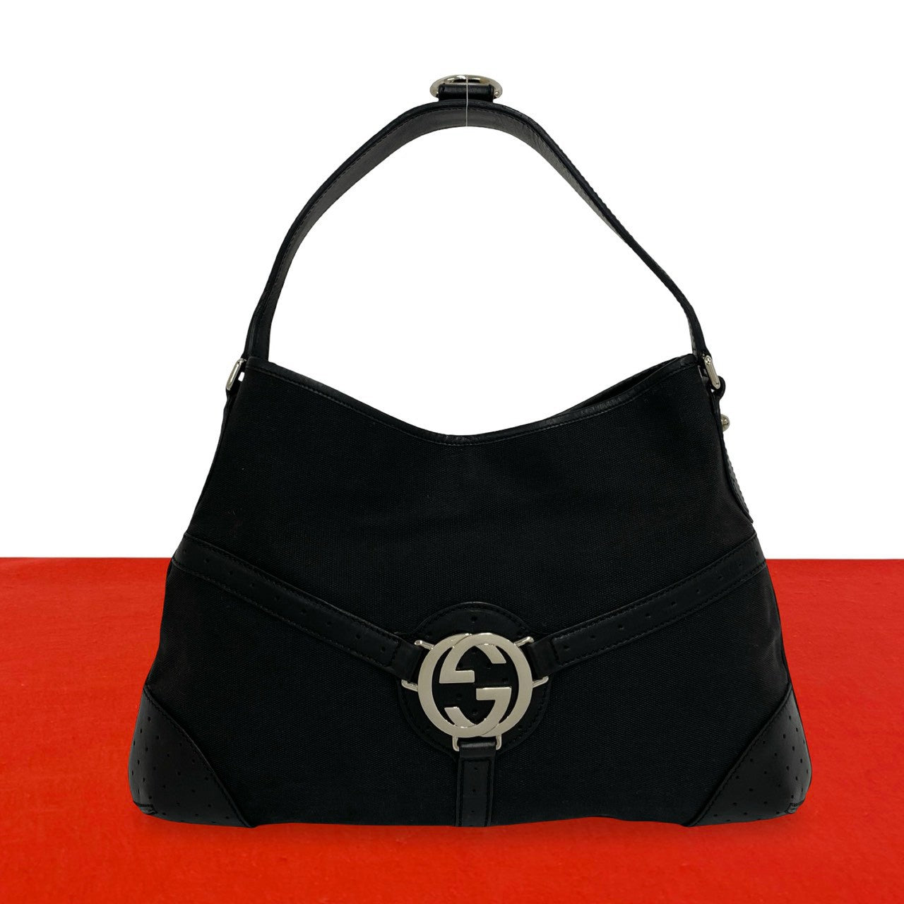 GUCCI グッチ ショルダーバッグ