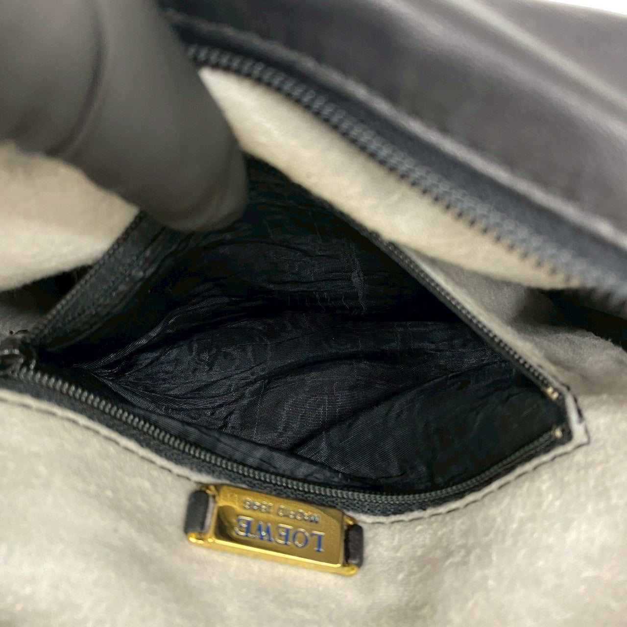 LOEWE ロエベ (Vintage) ショルダーバッグ 10