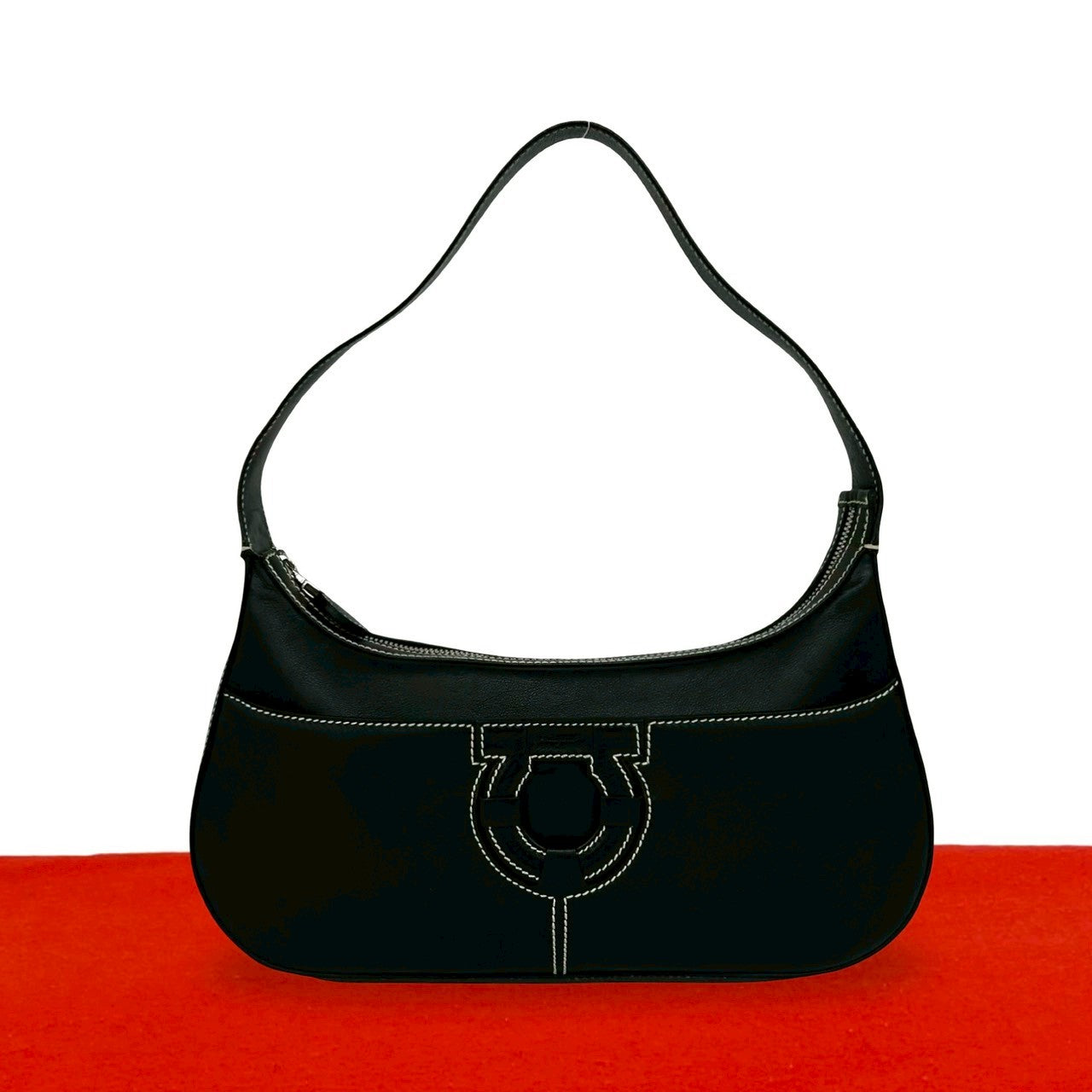 Salvatore Ferragamo サルヴァトーレフェラガモ ショルダーバッグ
