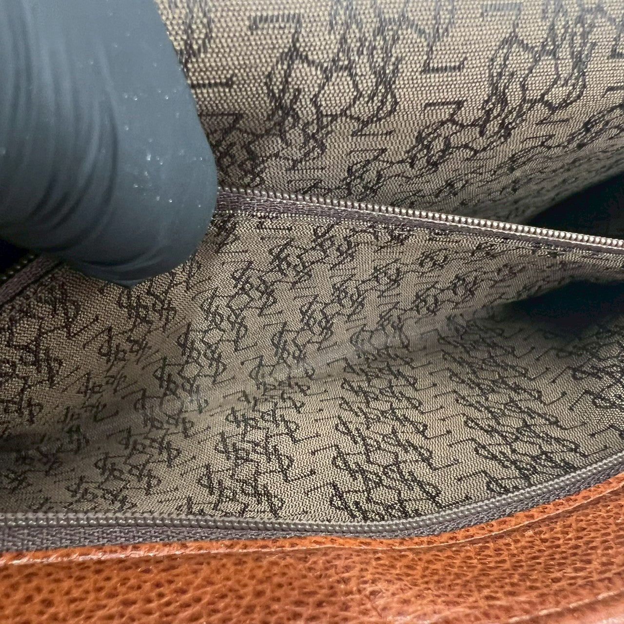 YVES SAINT LAURENT イヴ・サンローラン (Vintage) ショルダーバッグ 10
