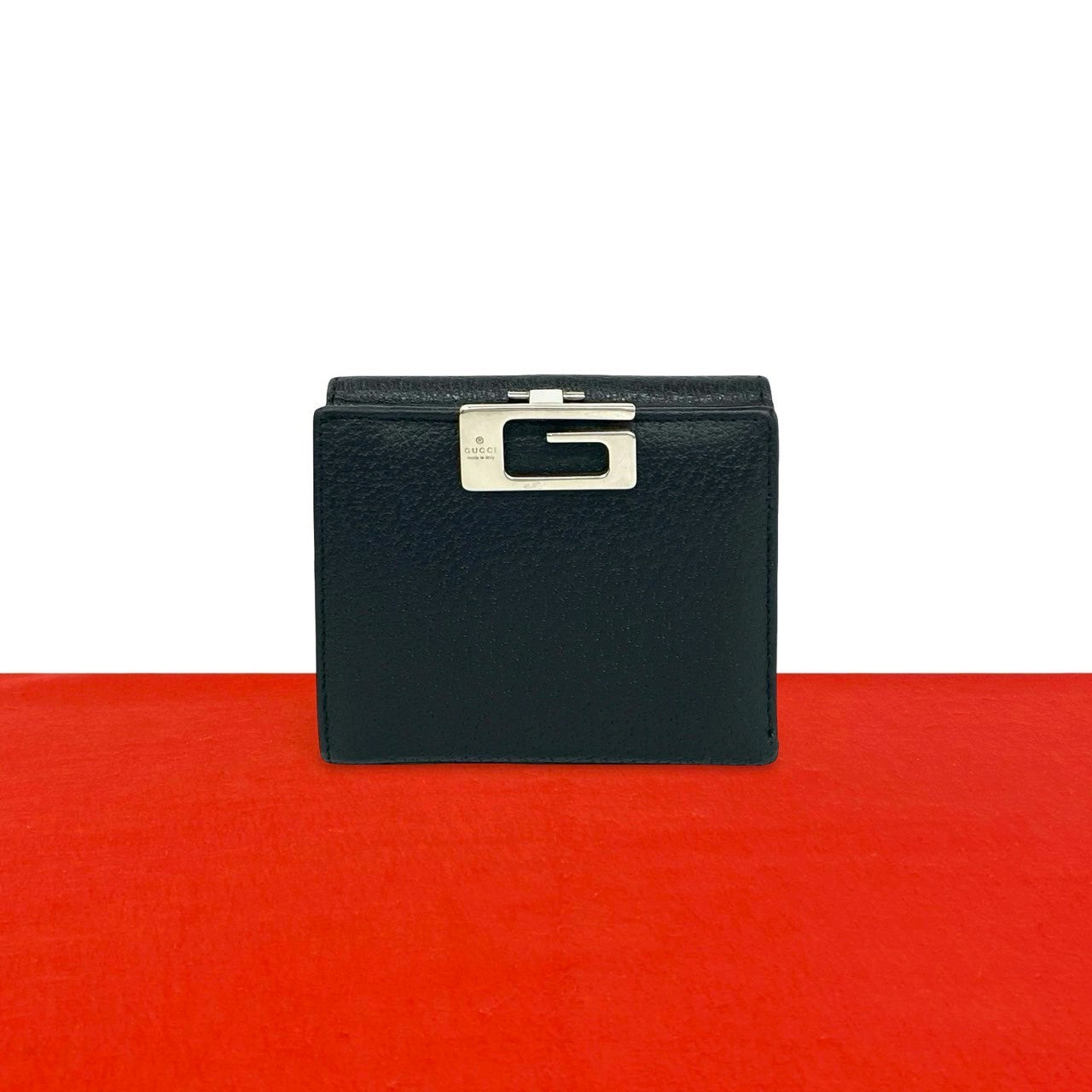 GUCCI グッチ 二つ折り財布