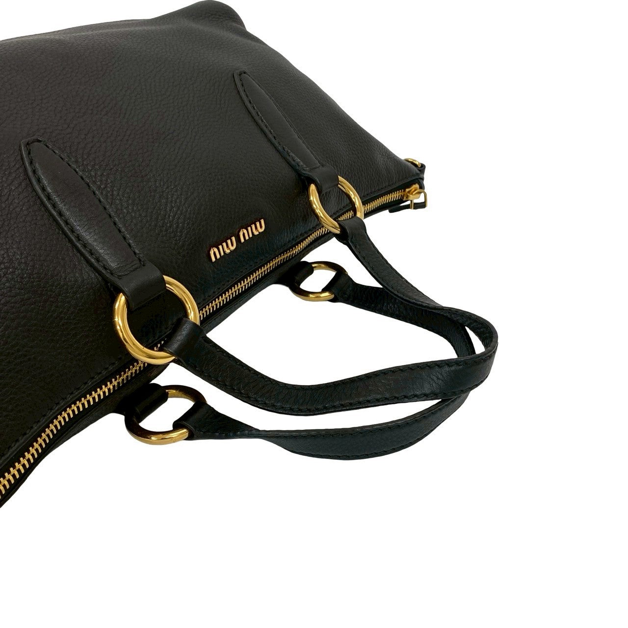 MIUMIU 4