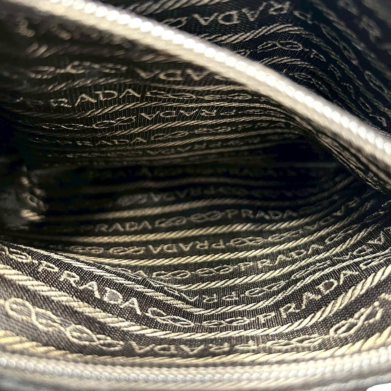 PRADA プラダ ショルダーバッグ 10