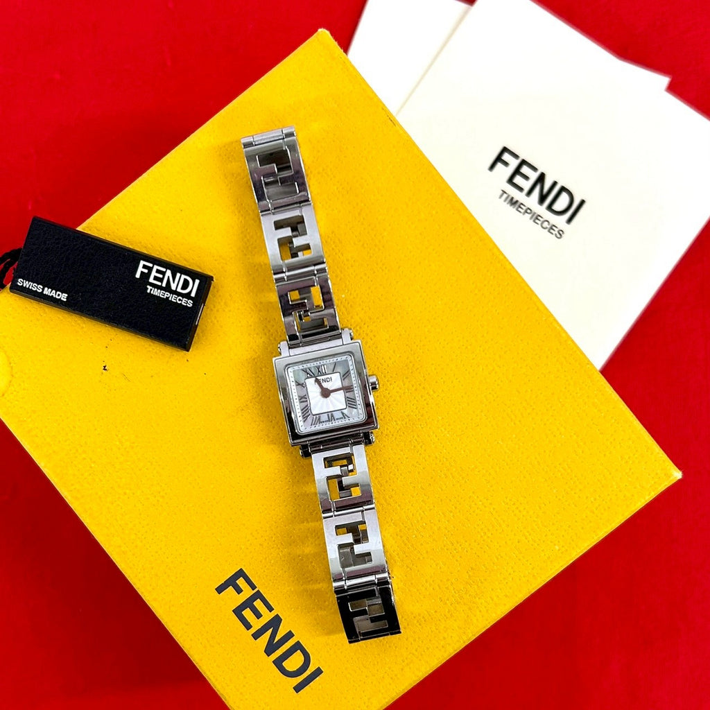FENDI フェンディ クアドロ 腕時計 19